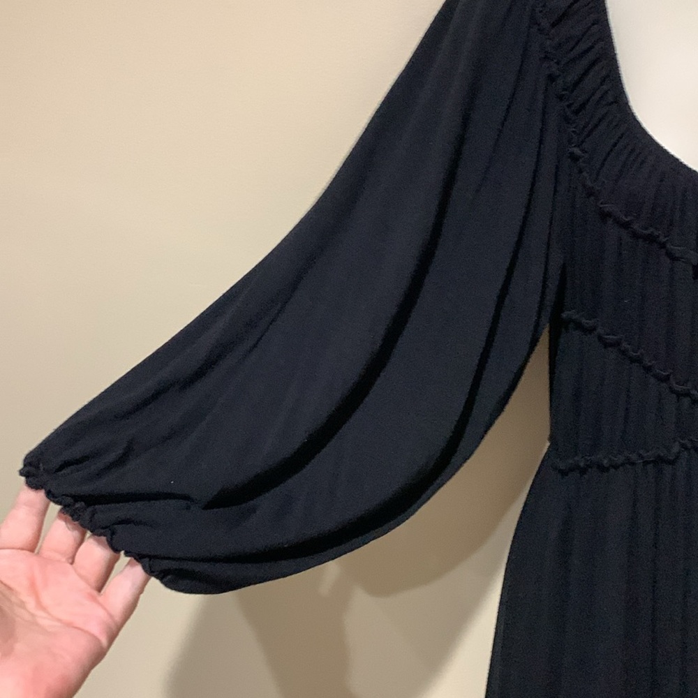 Studio M dress - Picture 4 of 7